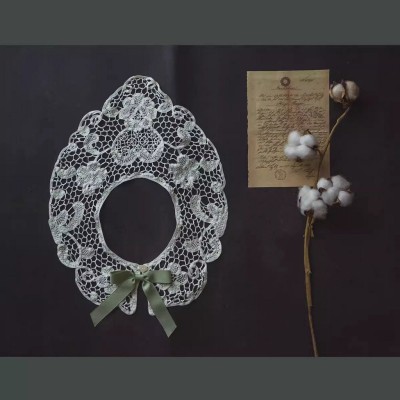 Surface Spell Blooming Roses Over A Porch Lace Collar(Pre-Order)